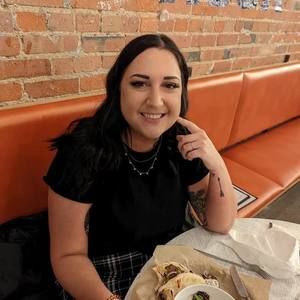 Meet your Posher, Olivia